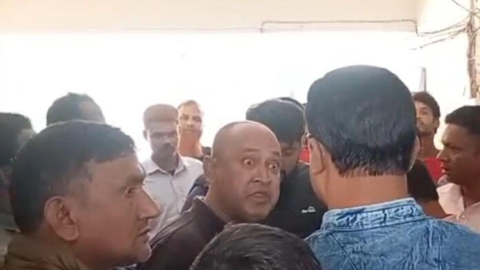 যুবদল নেতার পুলিশের প্রতি হুমকি