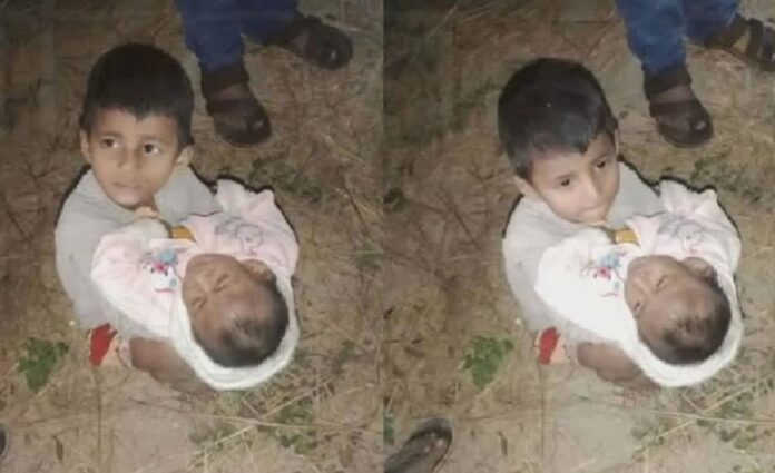 কনকনে শীতে দুই সন্তানকে ফেলে উধাও