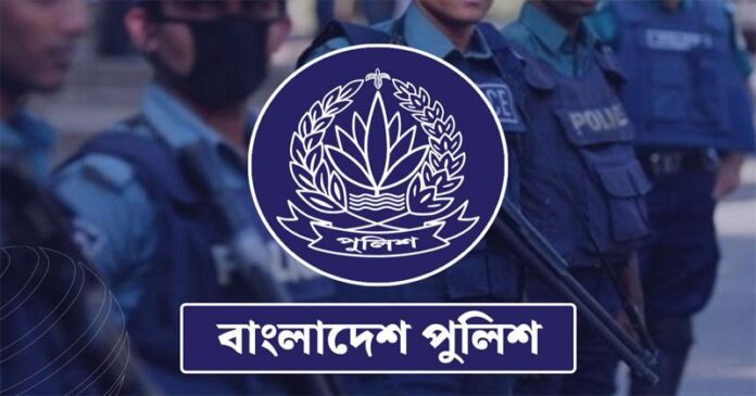 পুলিশের নতুন পোশাক